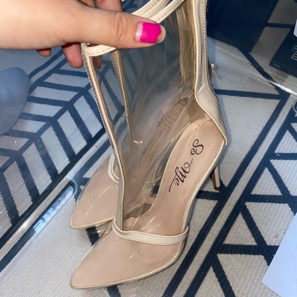 Nude shoes